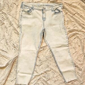 Old Navy Rockstar Super Skinny Ankle Jeans!